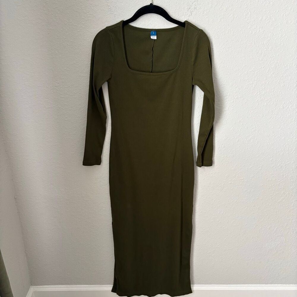 Old Navy Fitted Rib-Knit Long-Sleeve Maxi Dress Size Small